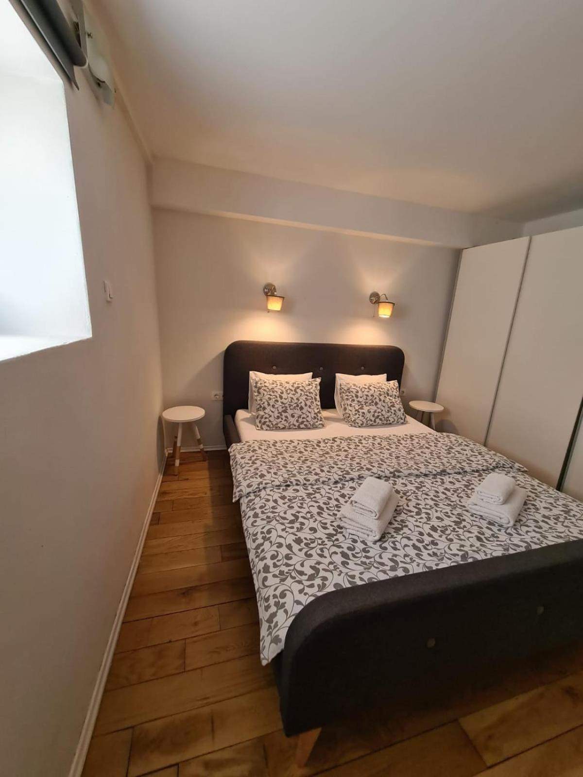 Max'S Downtown Oasis Apartman Zára Kültér fotó