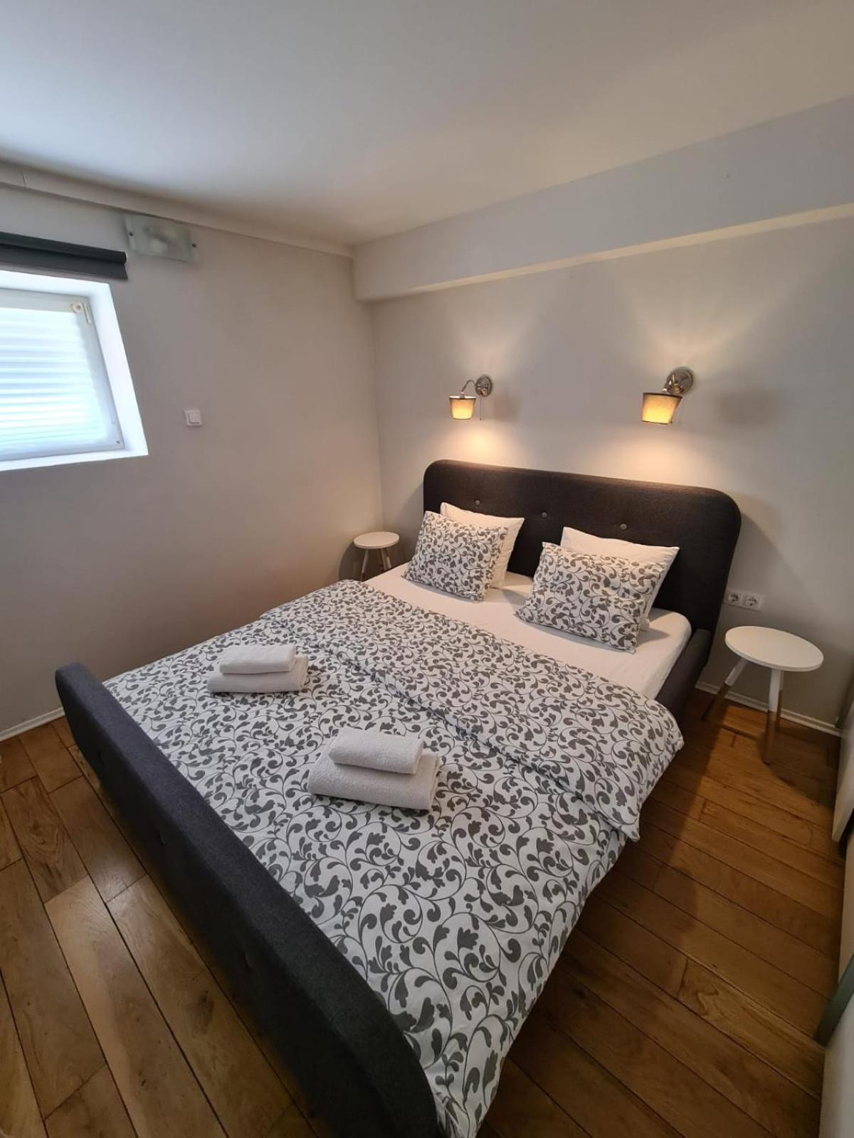 Max'S Downtown Oasis Apartman Zára Kültér fotó