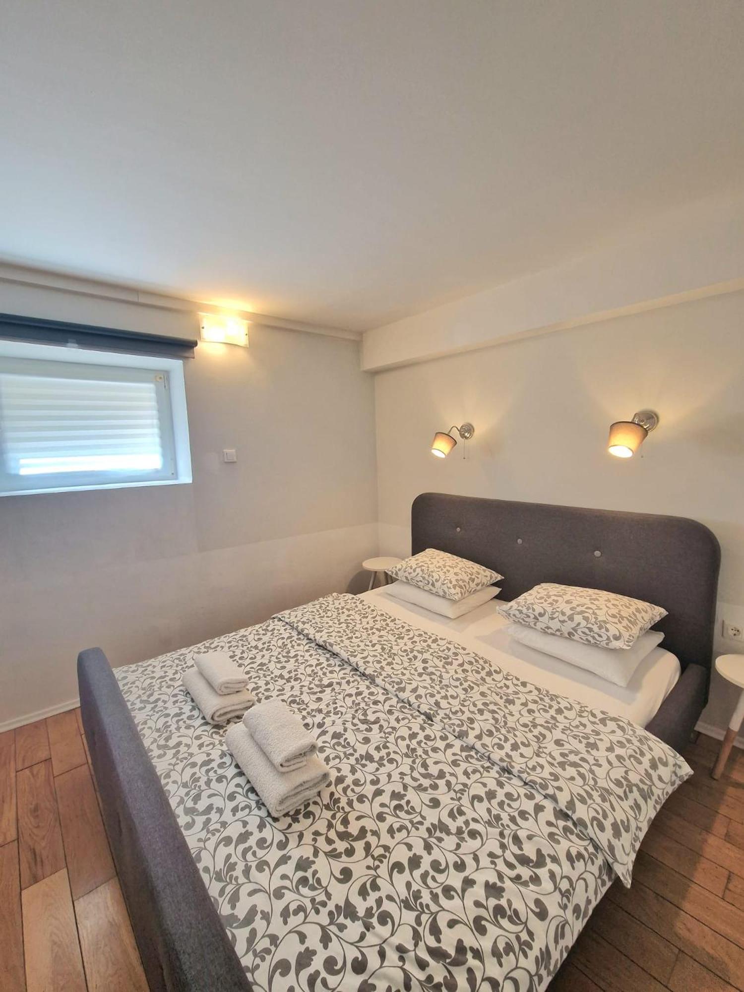Max'S Downtown Oasis Apartman Zára Kültér fotó